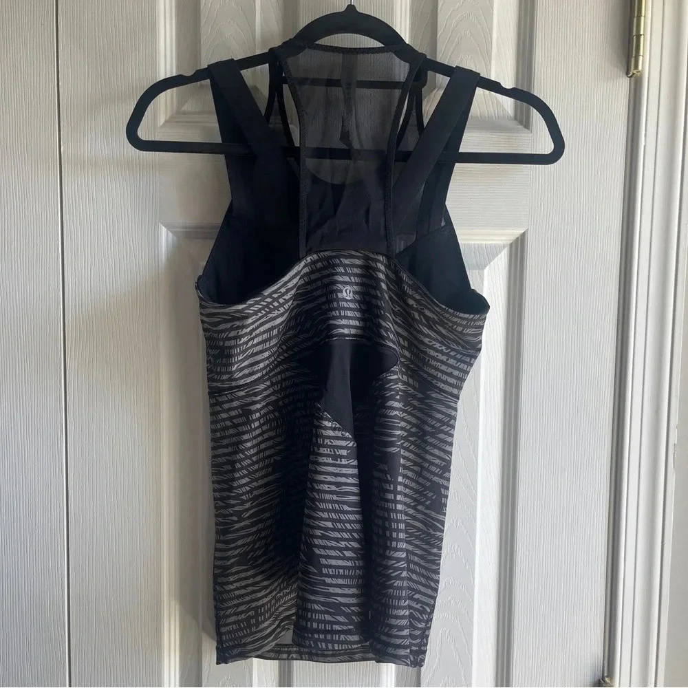 LULULEMON Running In The City Tank High Neck Stripe Play Slate Black Women's 6 - Picture 6 of 14